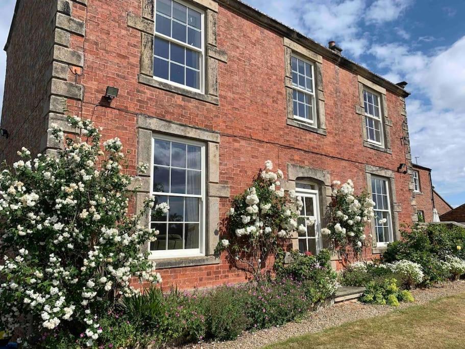 Villa The Old Granary At Red House Farm Ripon Exterior foto